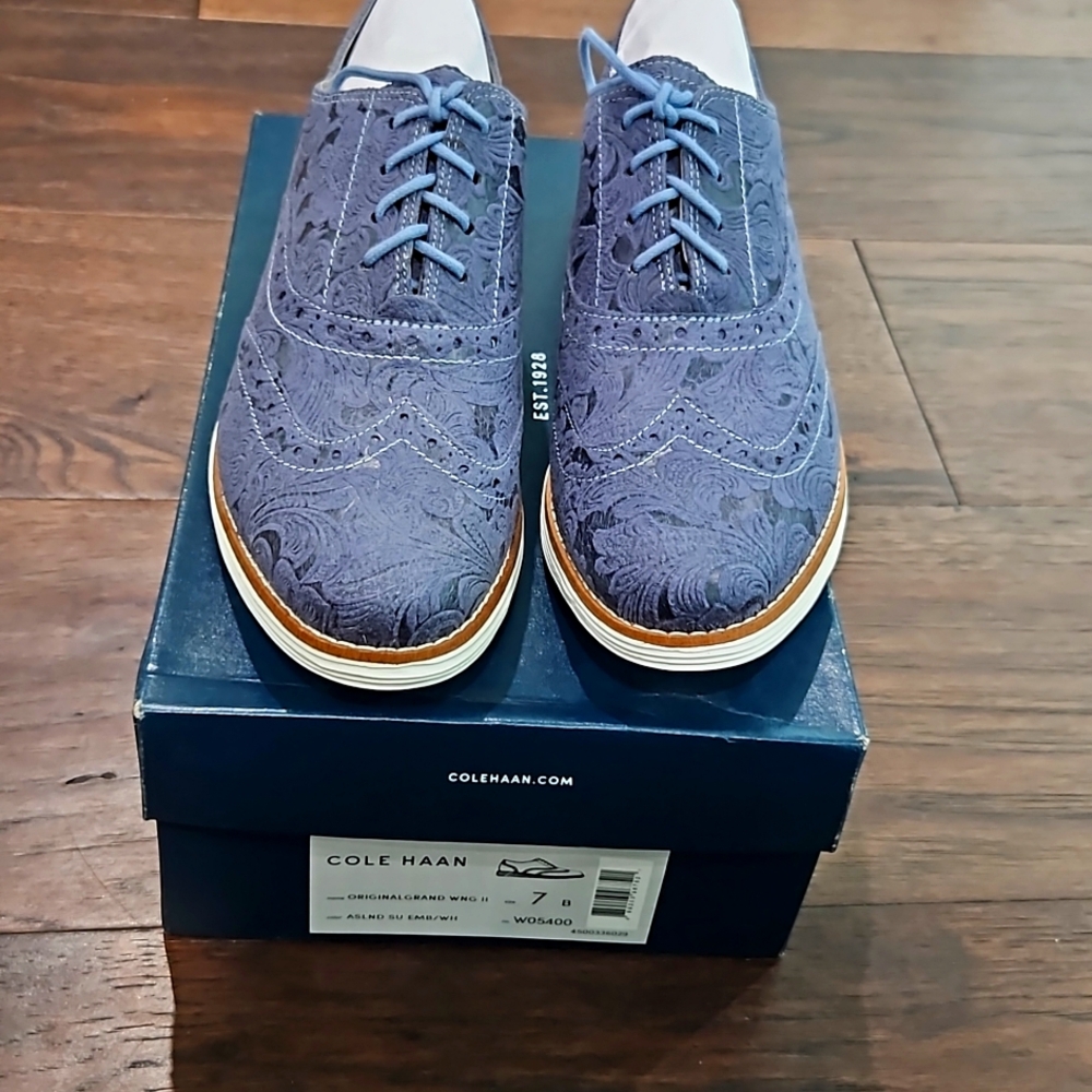 Cole Haan Women's Zero Grand Wingtip Oxford Shoes size 7
